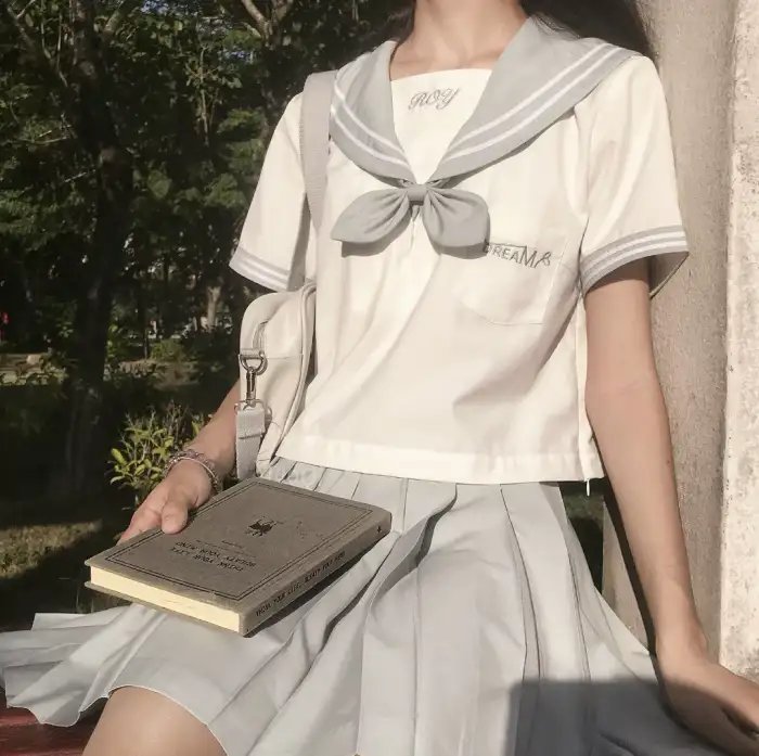 太阳神父月亮修女